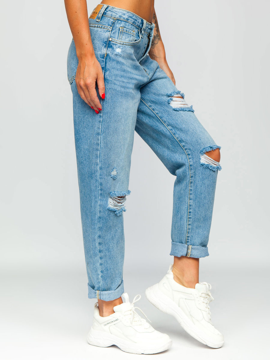 Niebieskie-spodnie-jeansowe-damskie-mom-fit-z-paskiem