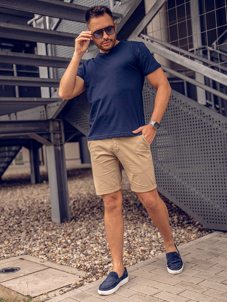 Granatowy-t-shirt-meski-bez-nadruku-w-serek-Bolf