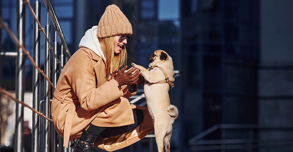Jak nosić neutralne kolory zimą, aby uniknąć nudy?